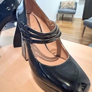 Mary Jane Black Sculpted Patent Leather Platform Shinny Glaze W/ Multi Strap